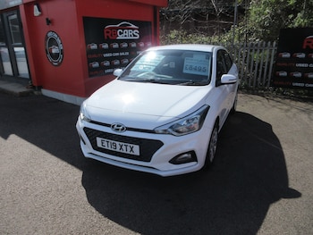 Used Hyundai i20 2019 for sale - 77833631: Photo