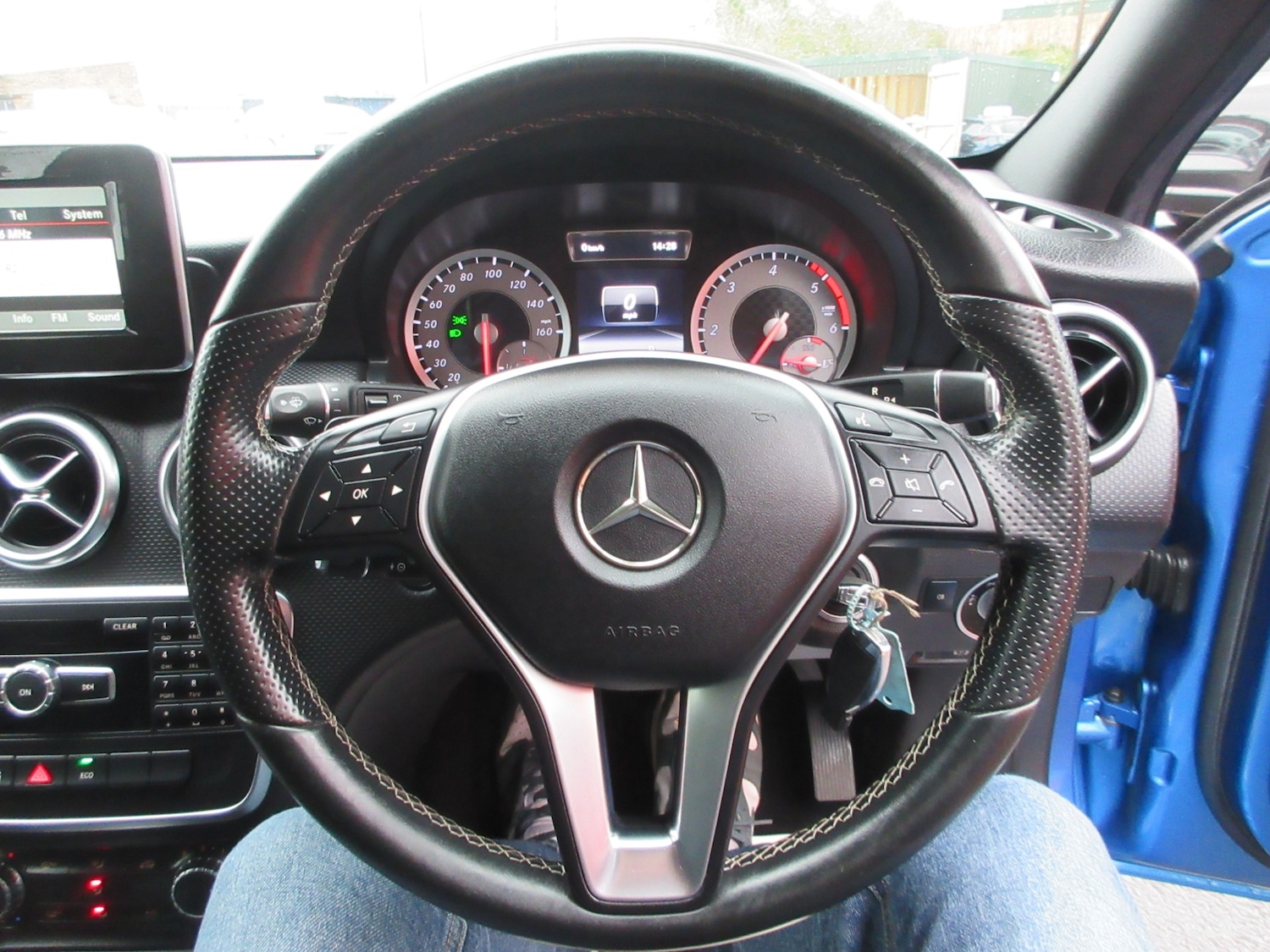 Used Mercedes-Benz A-Class 2015 for sale - 76036437: Photo 9