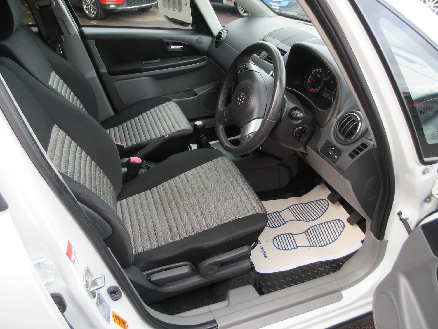 Used Suzuki SX4 2013 for sale - 76437156: Photo 8