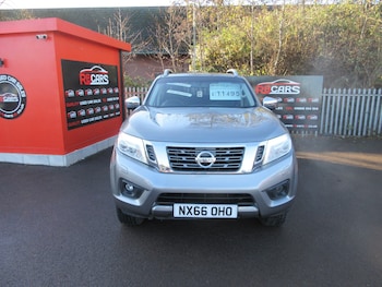 Used Nissan Navara 2016 for sale - 76693297: Photo