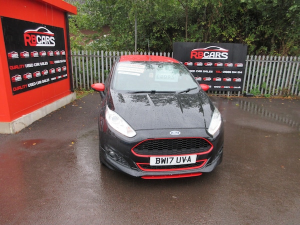 Used Ford Fiesta 2017 for sale - 76036335: Photo 1