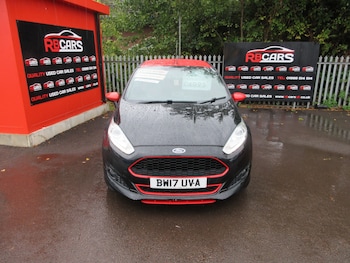 Used Ford Fiesta 2017 for sale - 76036335: Photo 2