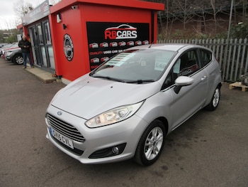 Used Ford Fiesta 2015 for sale - 77896745: Photo
