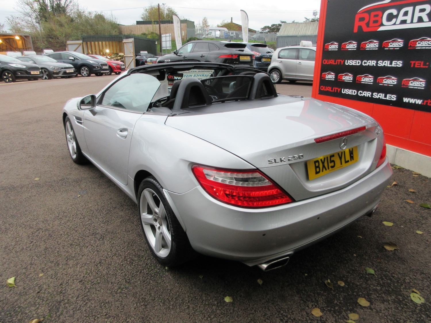 Used Mercedes-Benz SLK 2015 for sale - 76507339: Photo 11