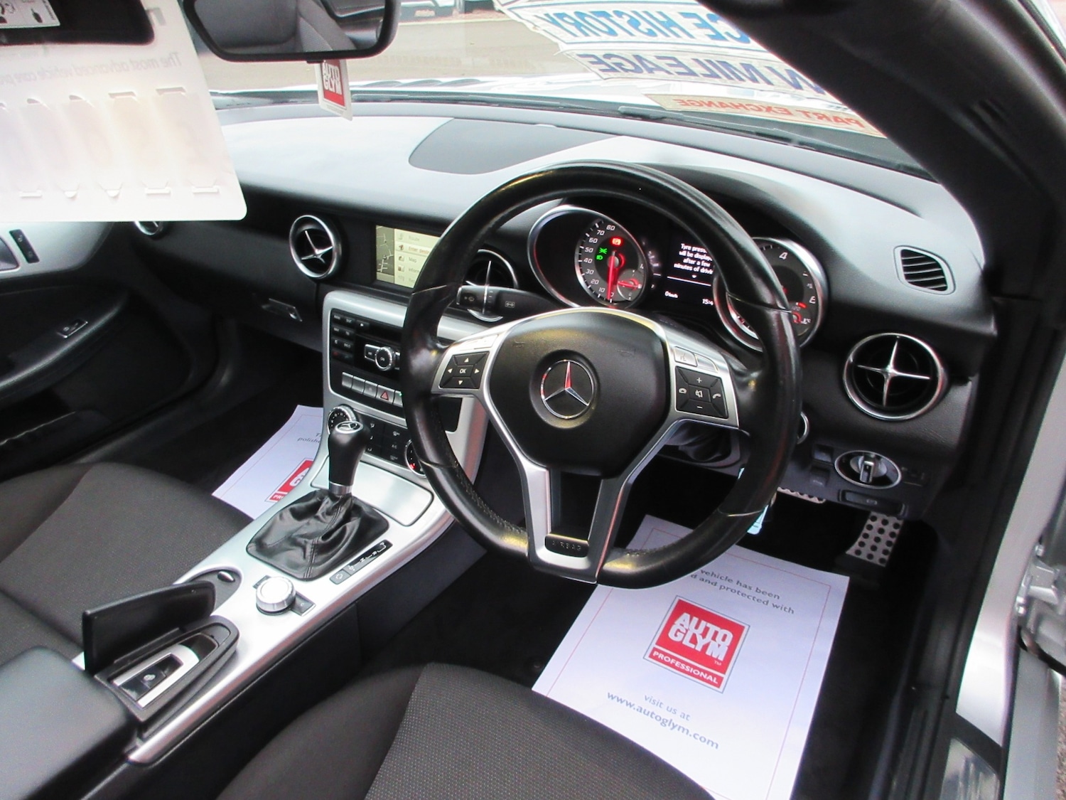 Used Mercedes-Benz SLK 2015 for sale - 76507339: Photo 14
