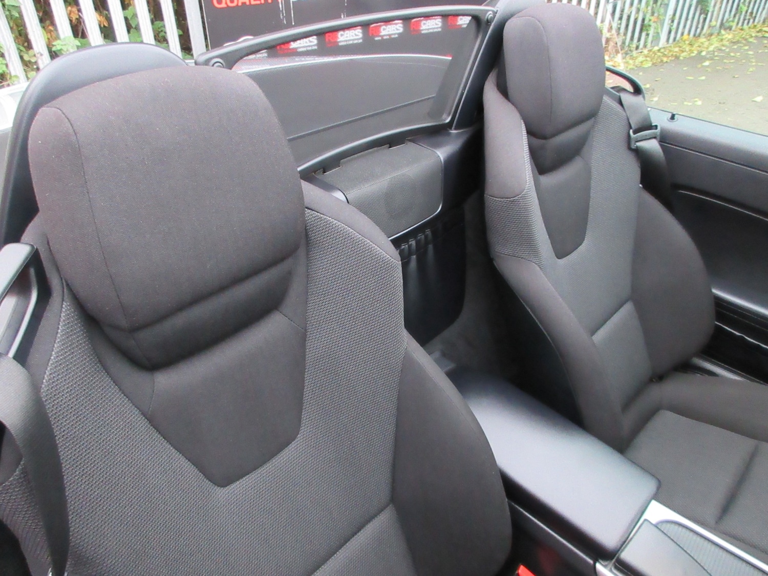 Used Mercedes-Benz SLK 2015 for sale - 76507339: Photo 15