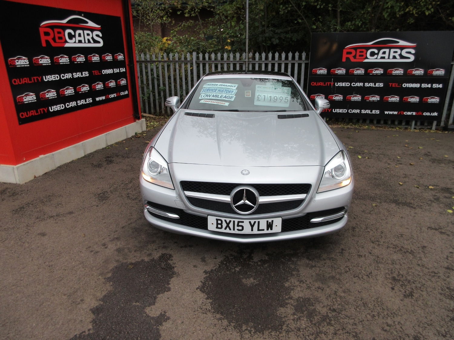Used Mercedes-Benz SLK 2015 for sale - 76507339: Photo 2