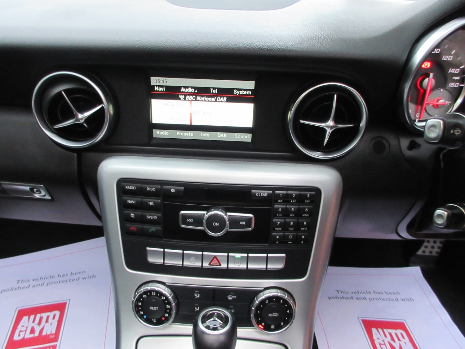 Used Mercedes-Benz SLK 2015 for sale - 76507339: Photo 20