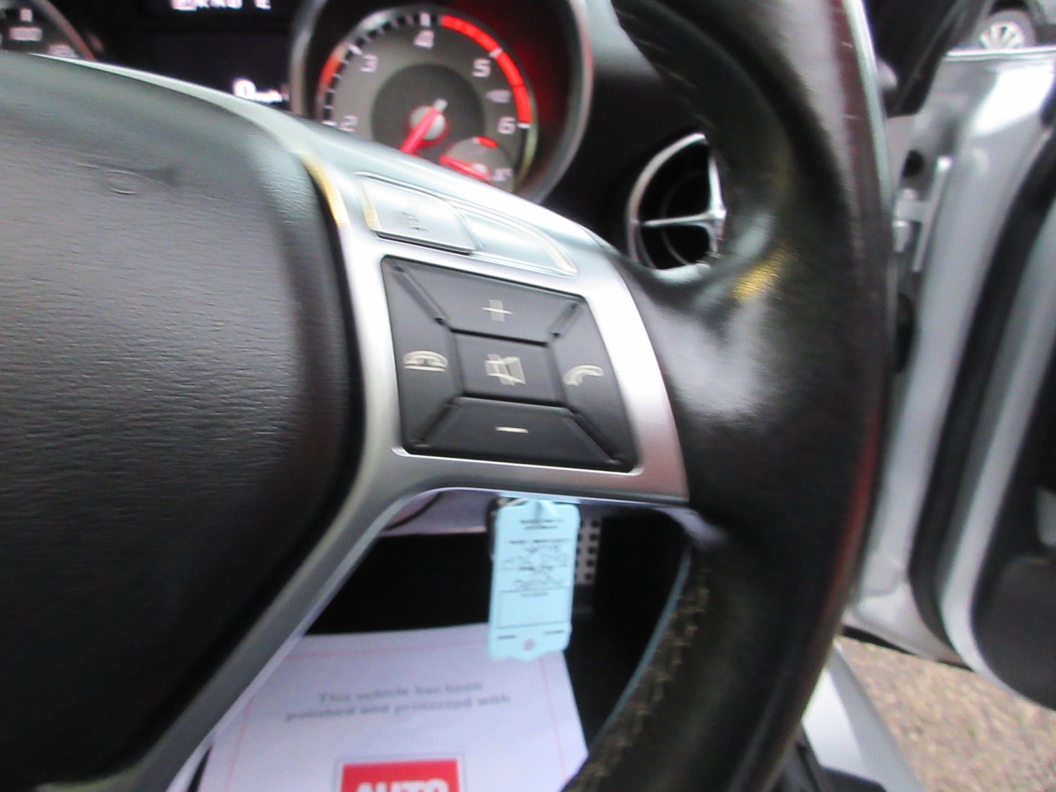 Used Mercedes-Benz SLK 2015 for sale - 76507339: Photo 23