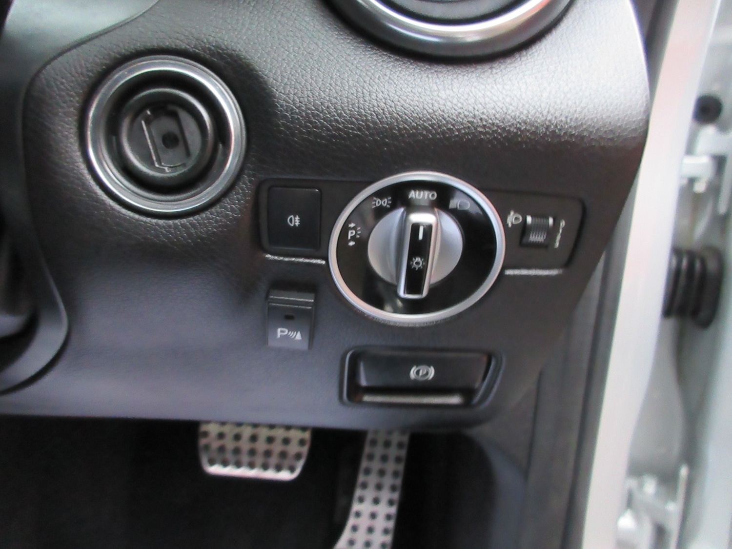 Used Mercedes-Benz SLK 2015 for sale - 76507339: Photo 24