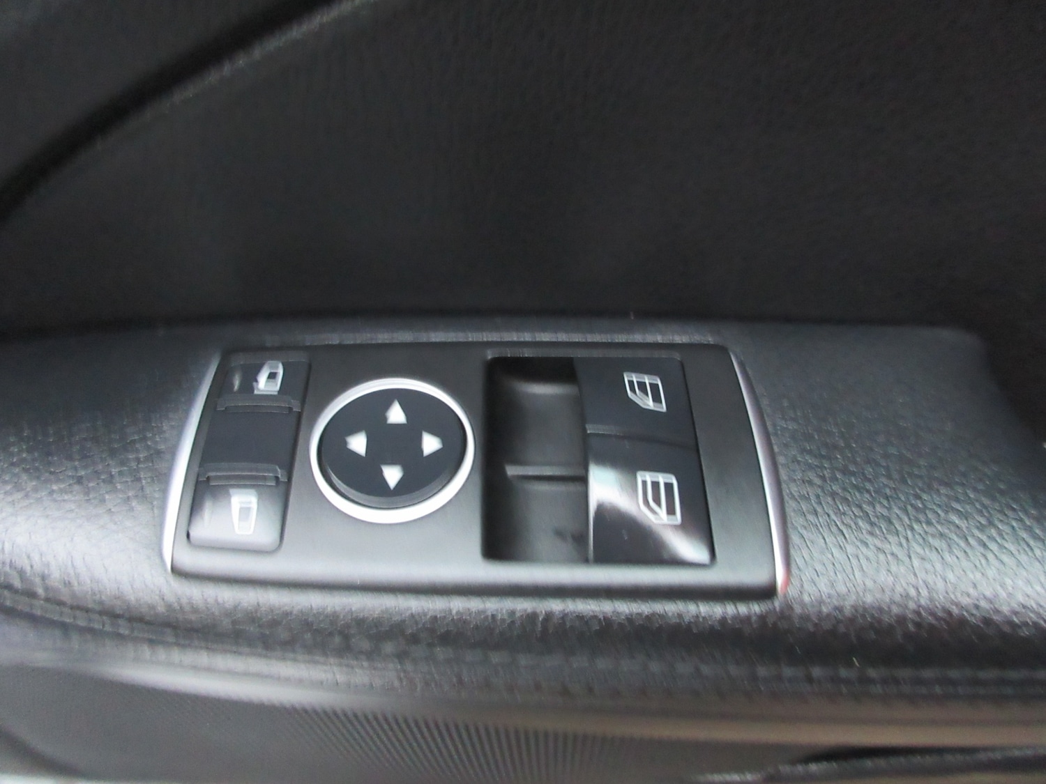 Used Mercedes-Benz SLK 2015 for sale - 76507339: Photo 25