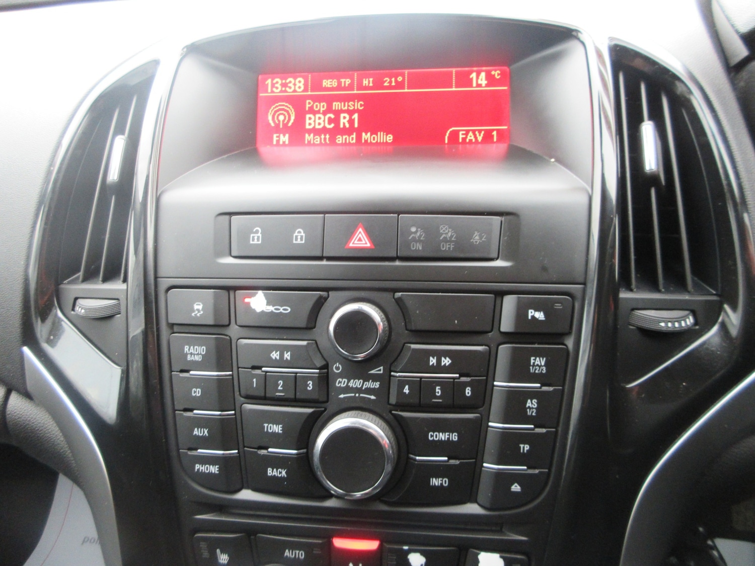 Used Vauxhall Astra 2015 for sale - 77640163: Photo 11