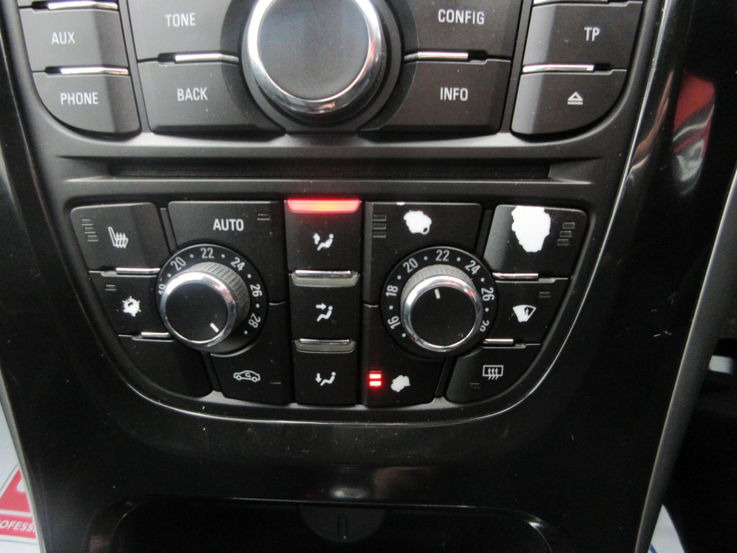 Used Vauxhall Astra 2015 for sale - 77640163: Photo 12