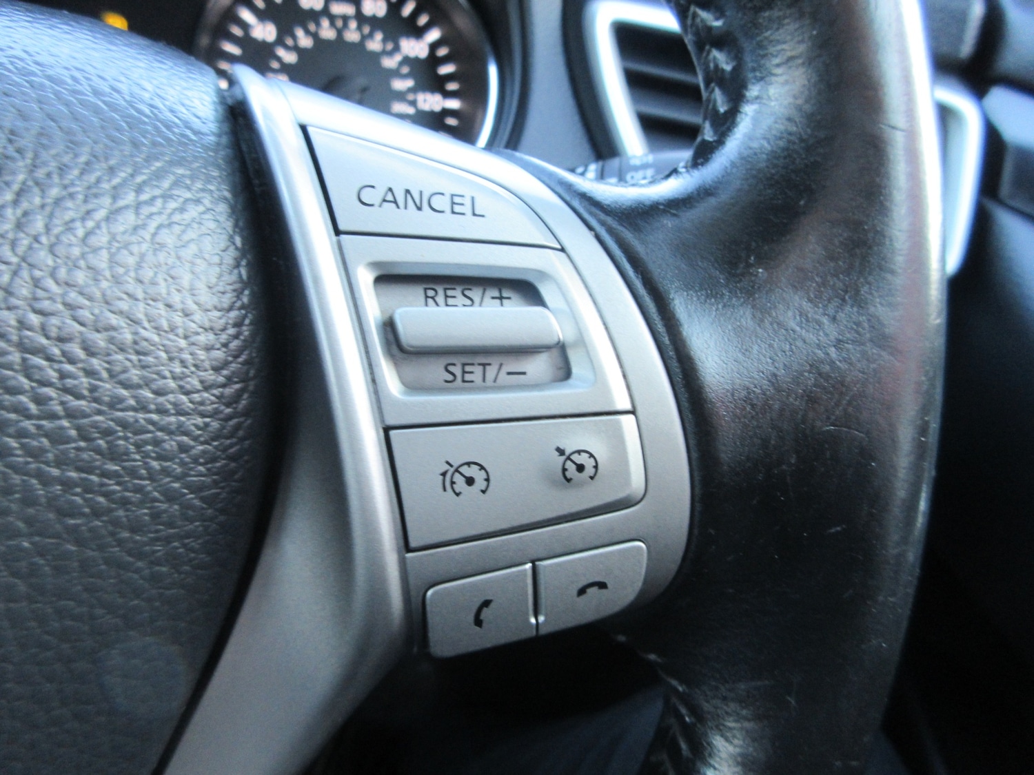 Used Nissan Qashqai 2015 for sale - 77220663: Photo 17