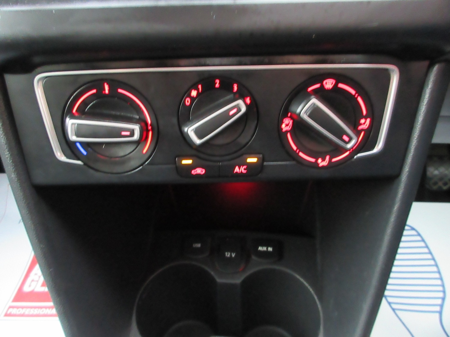 Used Volkswagen Polo 2014 for sale - 76893350: Photo 18