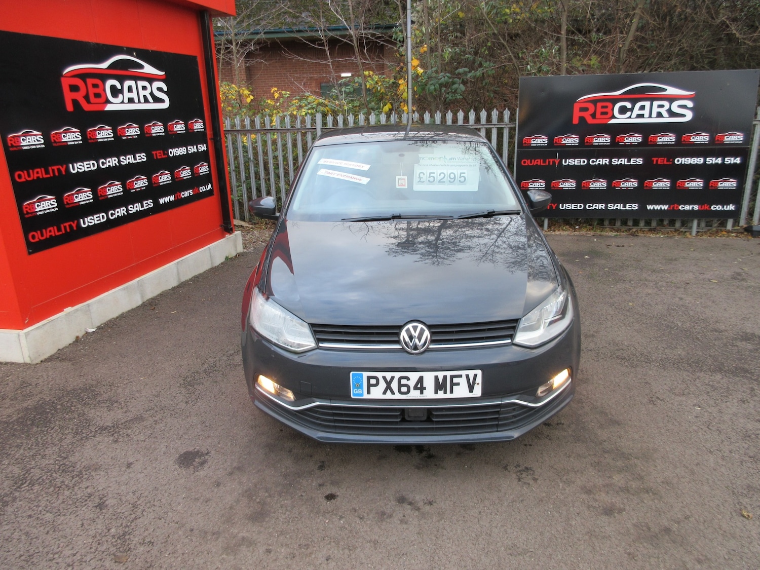 Used Volkswagen Polo 2014 for sale - 76893350: Photo 2