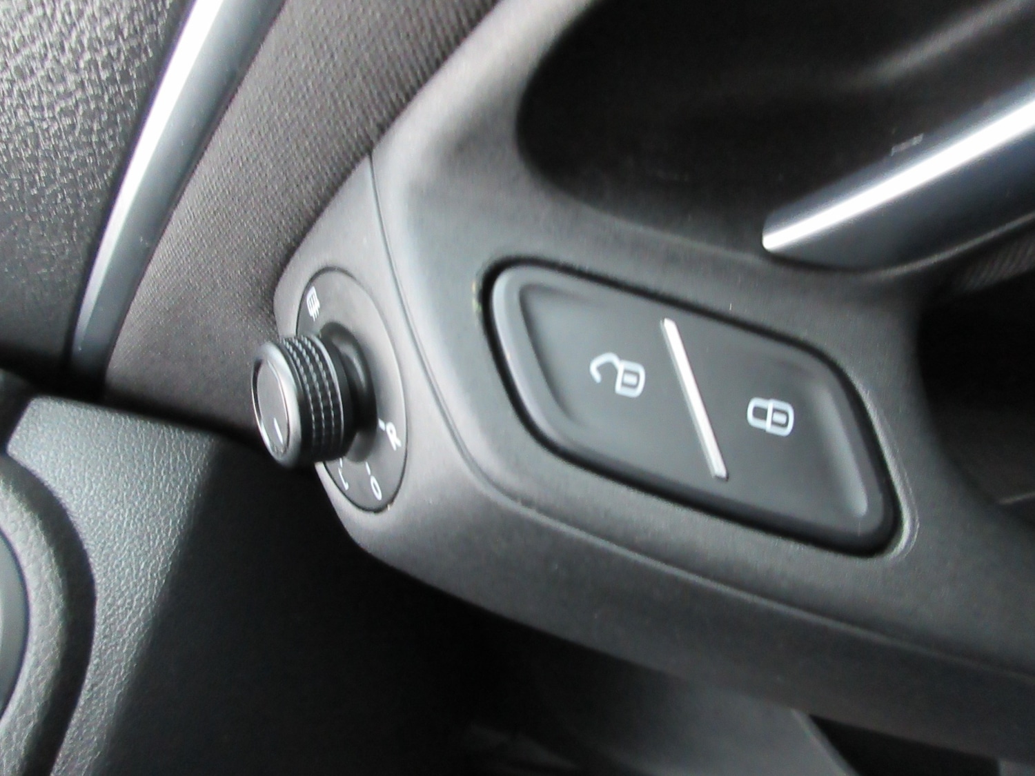 Used Volkswagen Polo 2014 for sale - 76893350: Photo 23