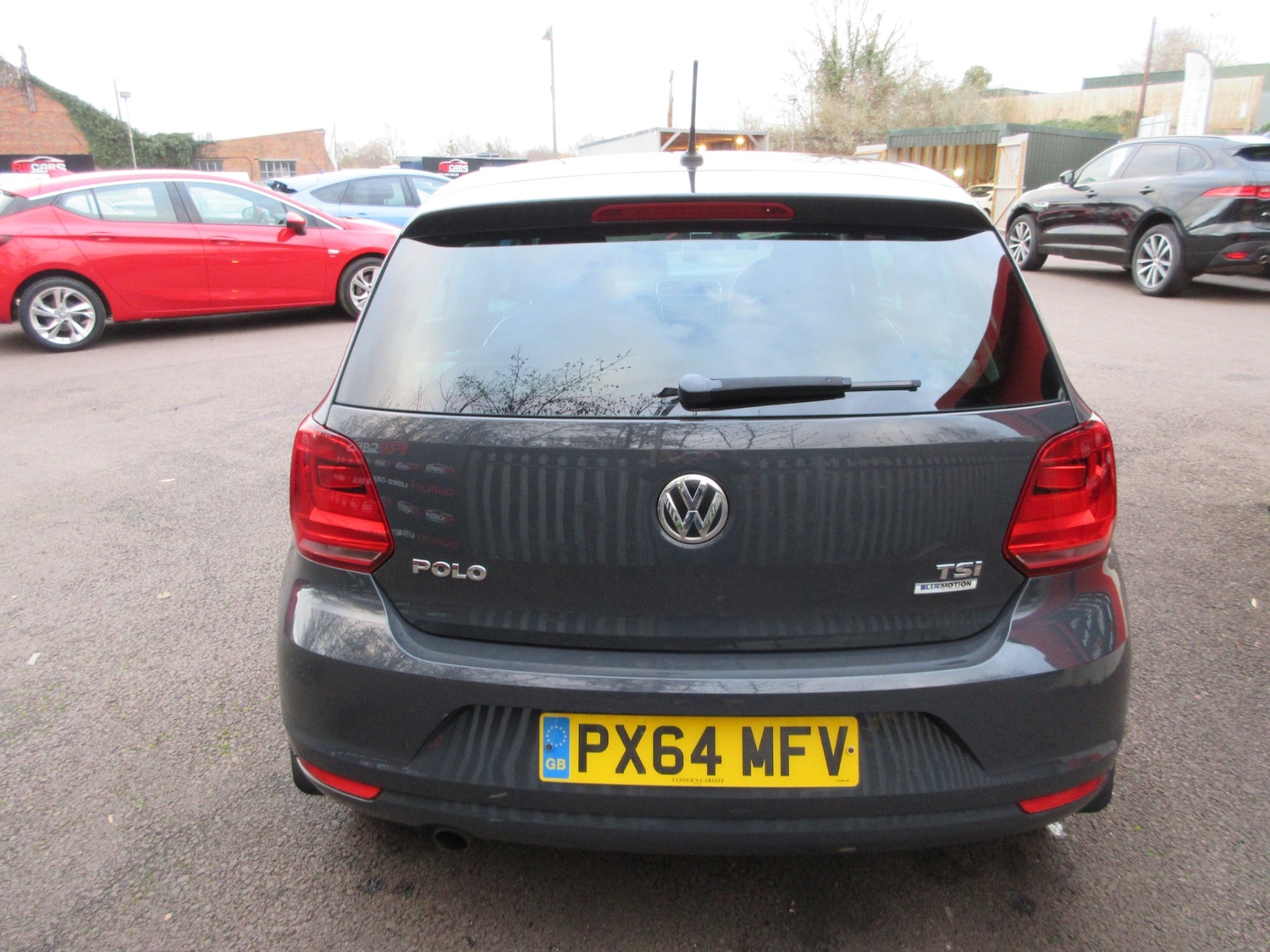 Used Volkswagen Polo 2014 for sale - 76893350: Photo 6