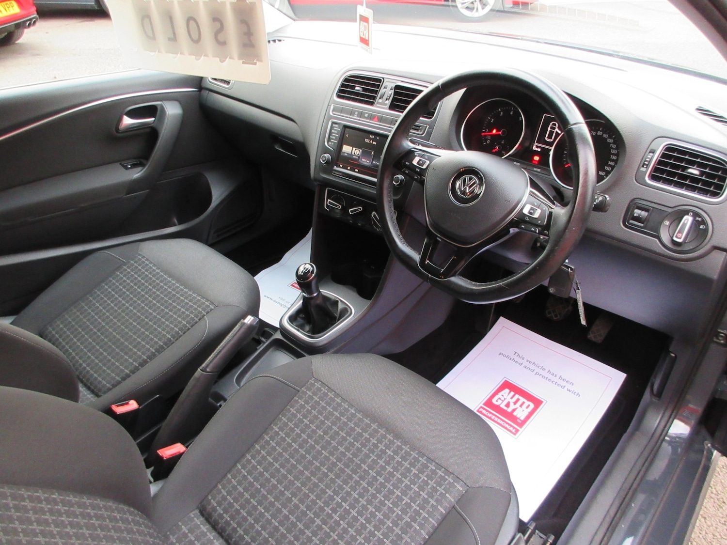 Used Volkswagen Polo 2014 for sale - 76893350: Photo 9