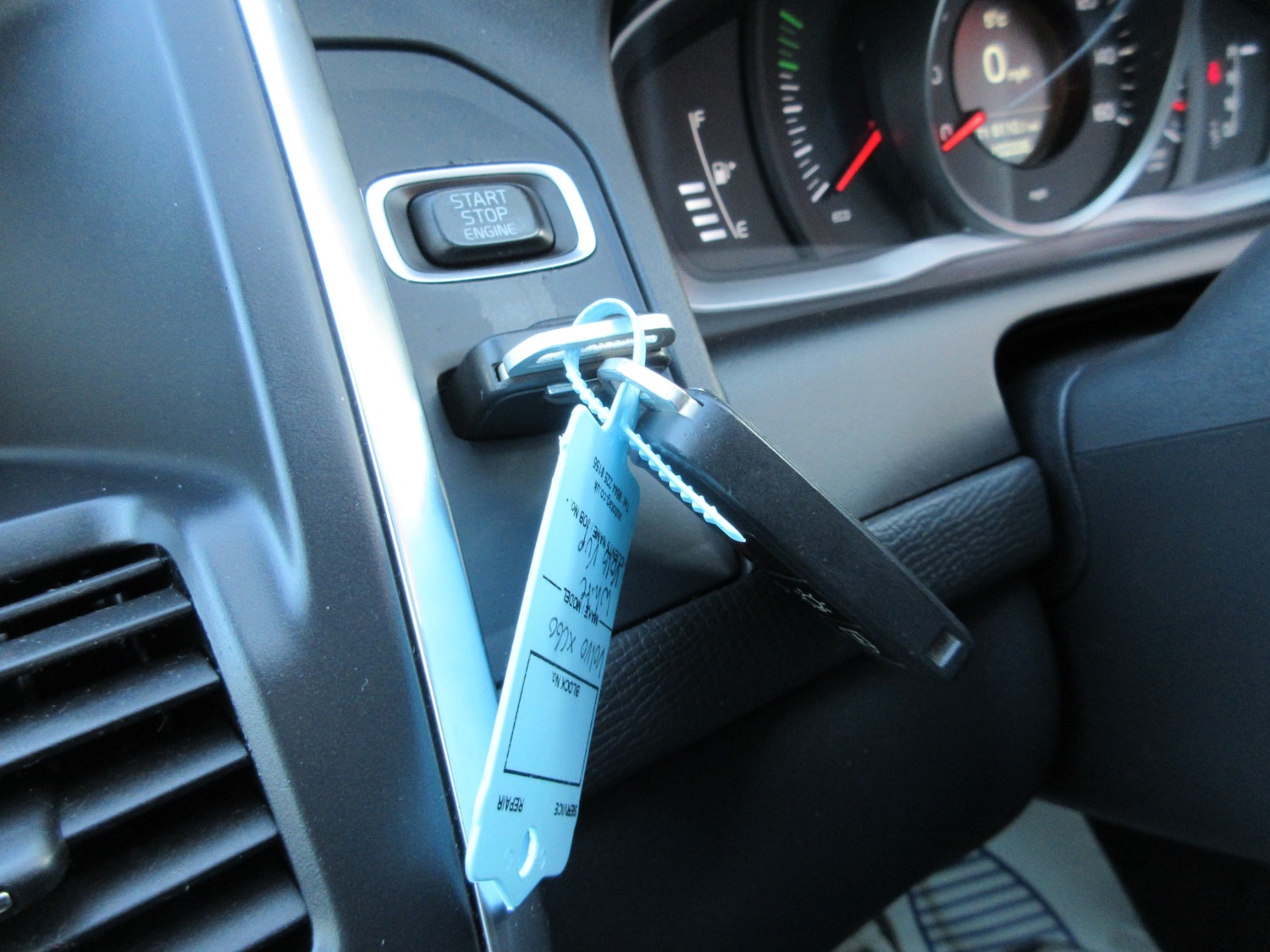 Used Volvo XC60 2016 for sale - 77077206: Photo 17