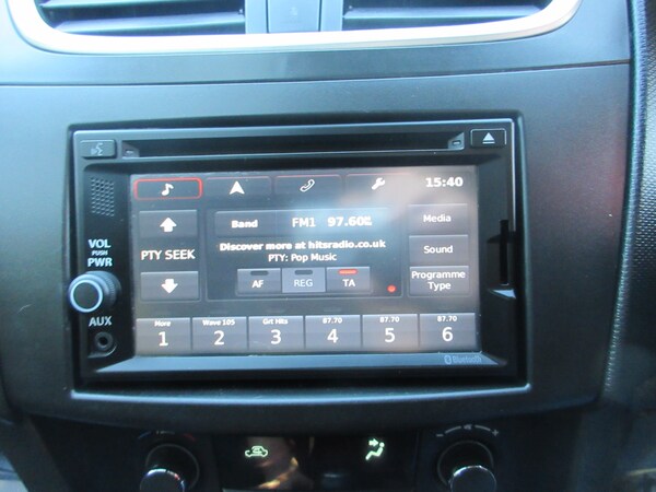 Used Suzuki Swift 2015 for sale - 76129350: Photo 11