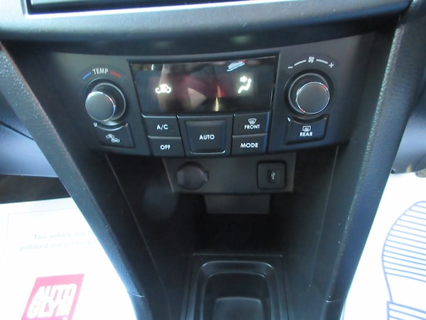 Used Suzuki Swift 2015 for sale - 76129350: Photo 12