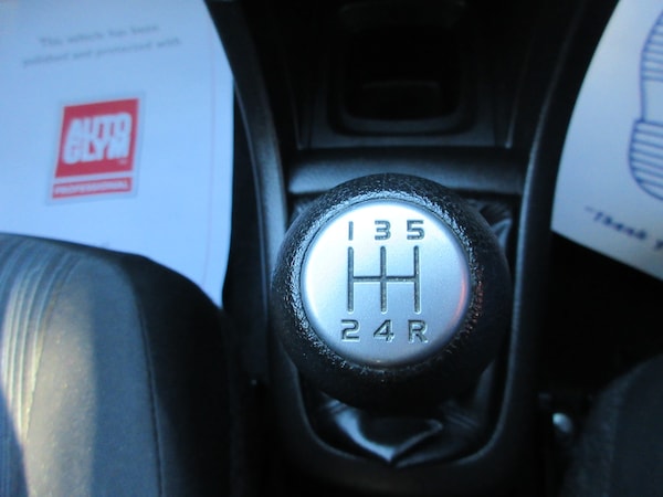 Used Suzuki Swift 2015 for sale - 76129350: Photo 13