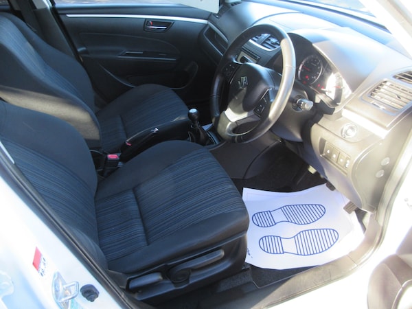Used Suzuki Swift 2015 for sale - 76129350: Photo 8