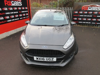 Used Ford Fiesta 2016 for sale - 76541940: Photo