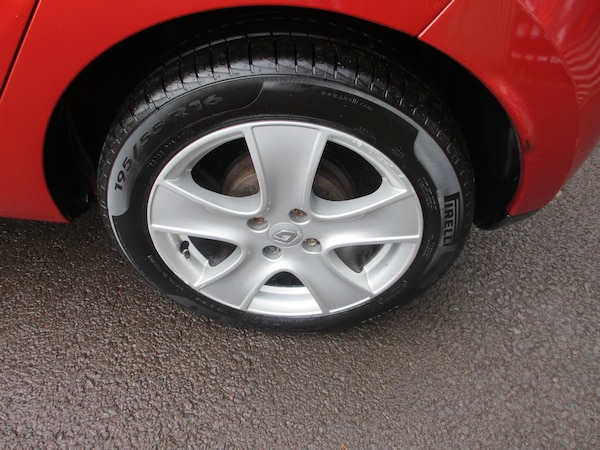 Used Renault Clio 2014 for sale - 75629814: Photo 25