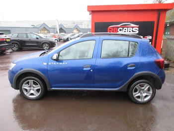 Used Dacia Sandero Stepway 2020 for sale - 76957443: Photo