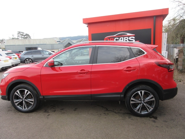 Used Nissan Qashqai 2017 for sale - 73863152: Photo 3