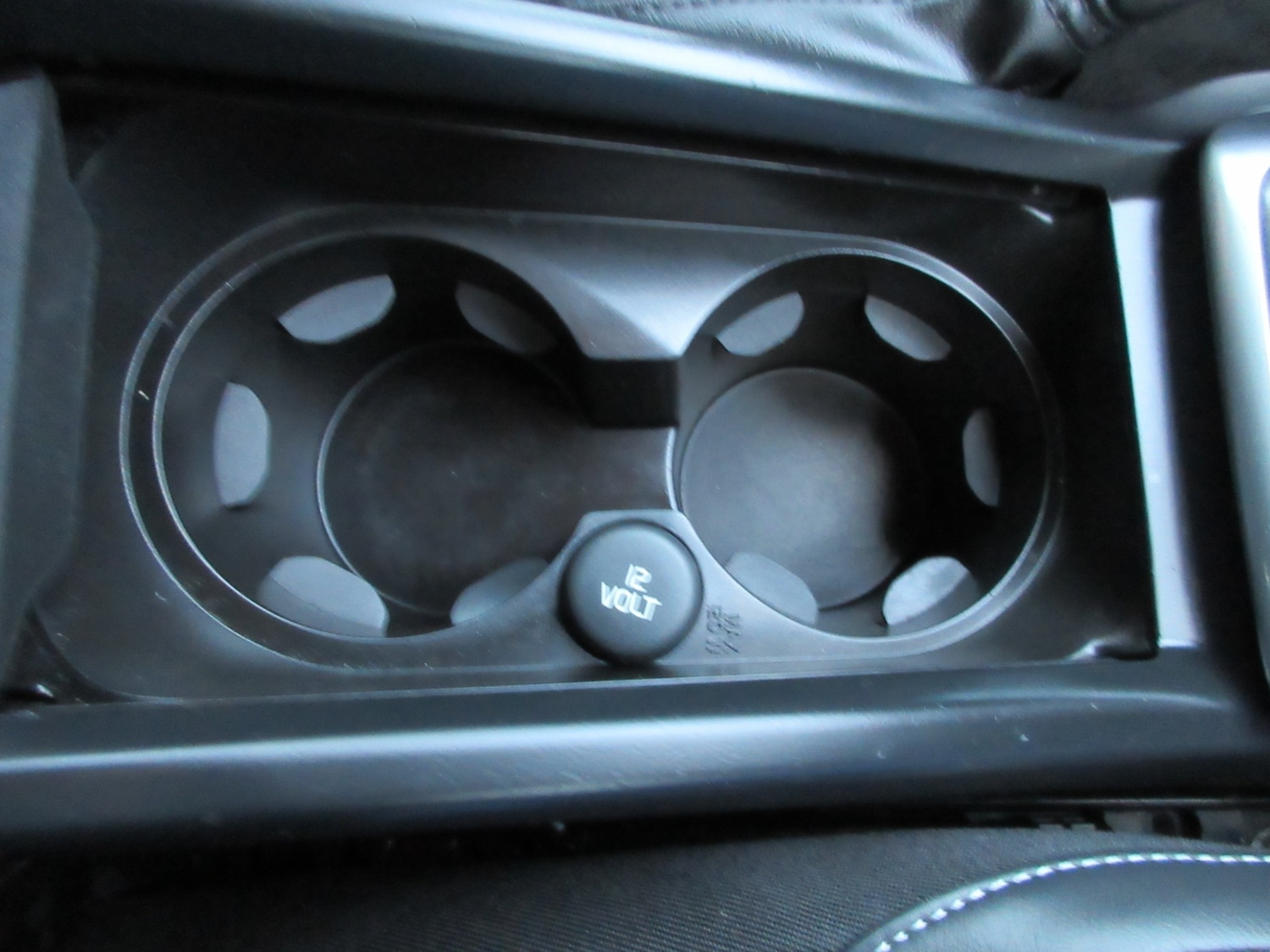 Used Volvo V40 2015 for sale - 76932224: Photo 15