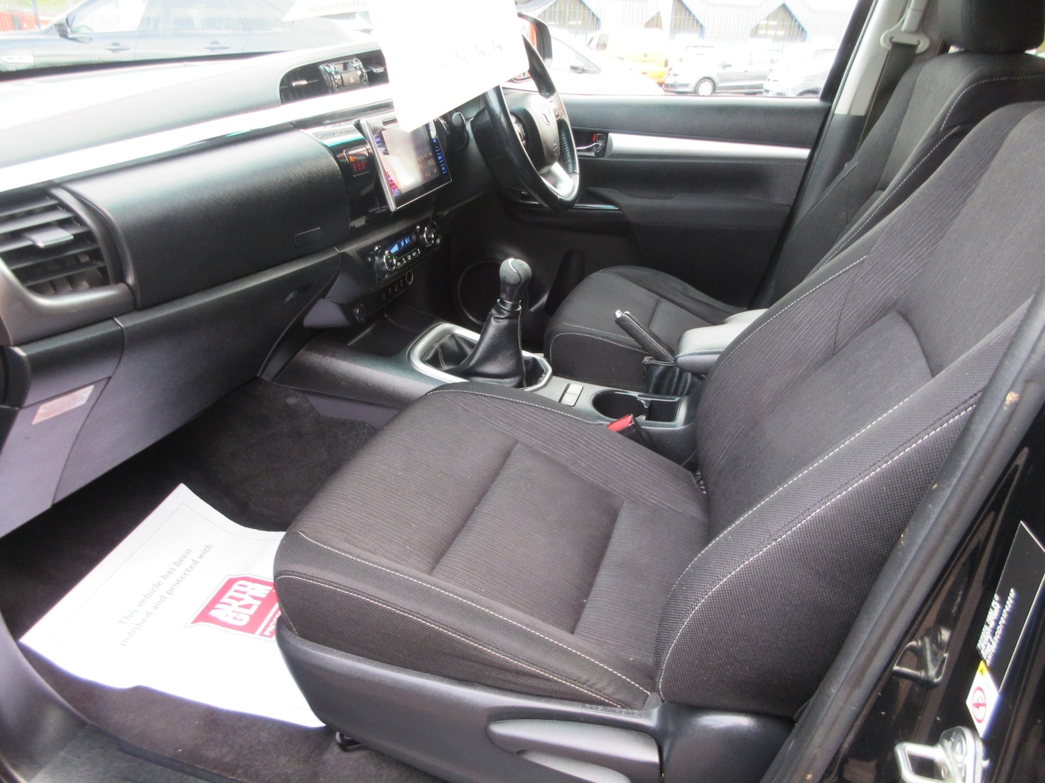 Used Toyota Hilux 2018 for sale - 76403479: Photo 25