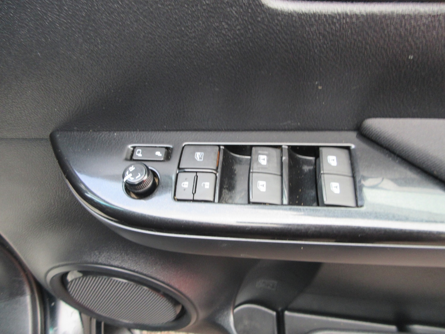 Used Toyota Hilux 2018 for sale - 76403479: Photo 9