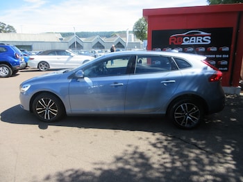 Used Volvo V40 2017 for sale - 78791726: Photo