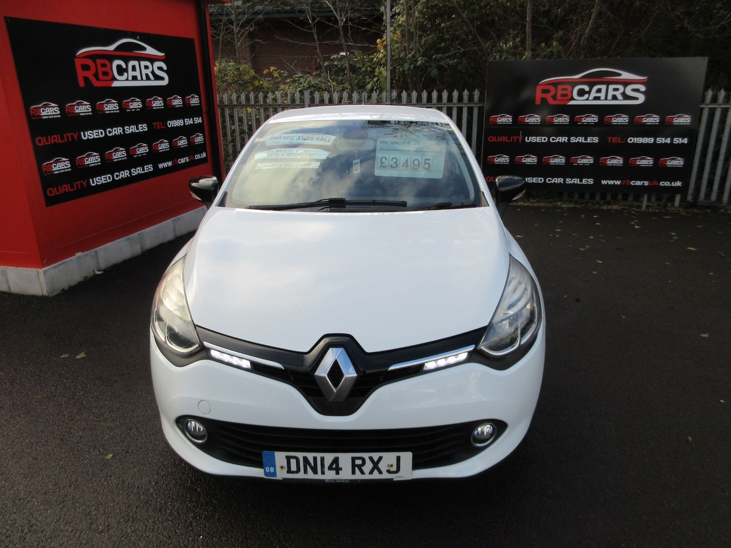 Used Renault Clio 2014 for sale - 76777449: Photo 2