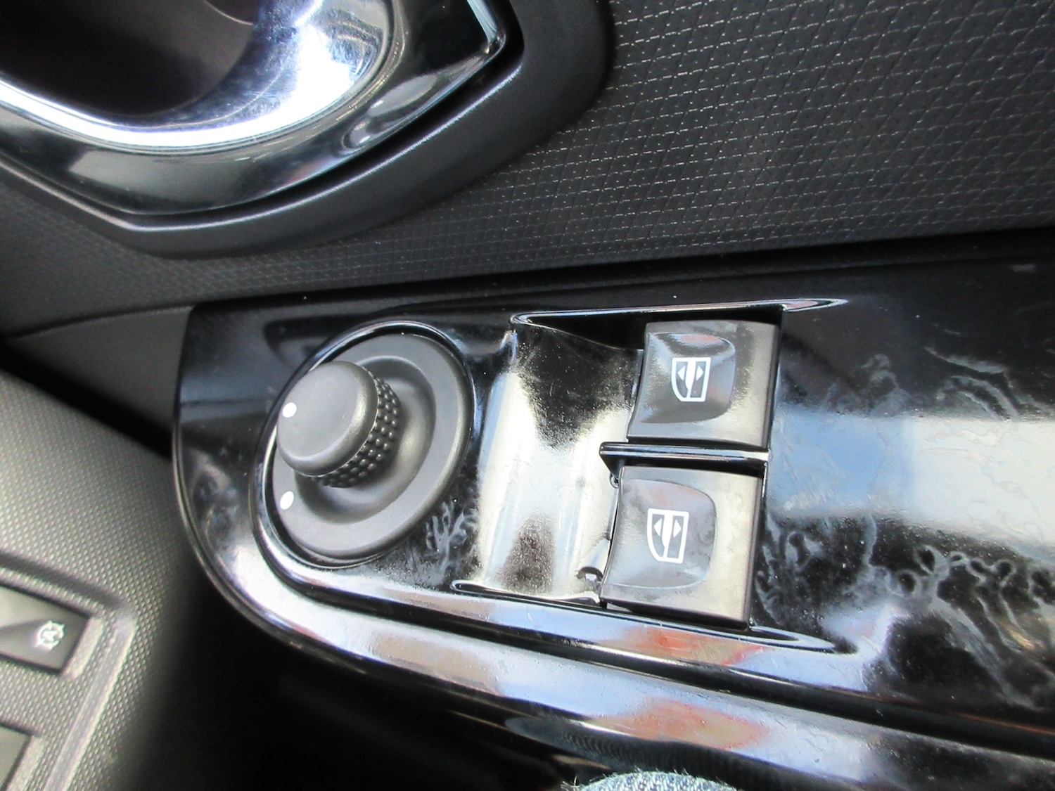 Used Renault Clio 2014 for sale - 76777449: Photo 21