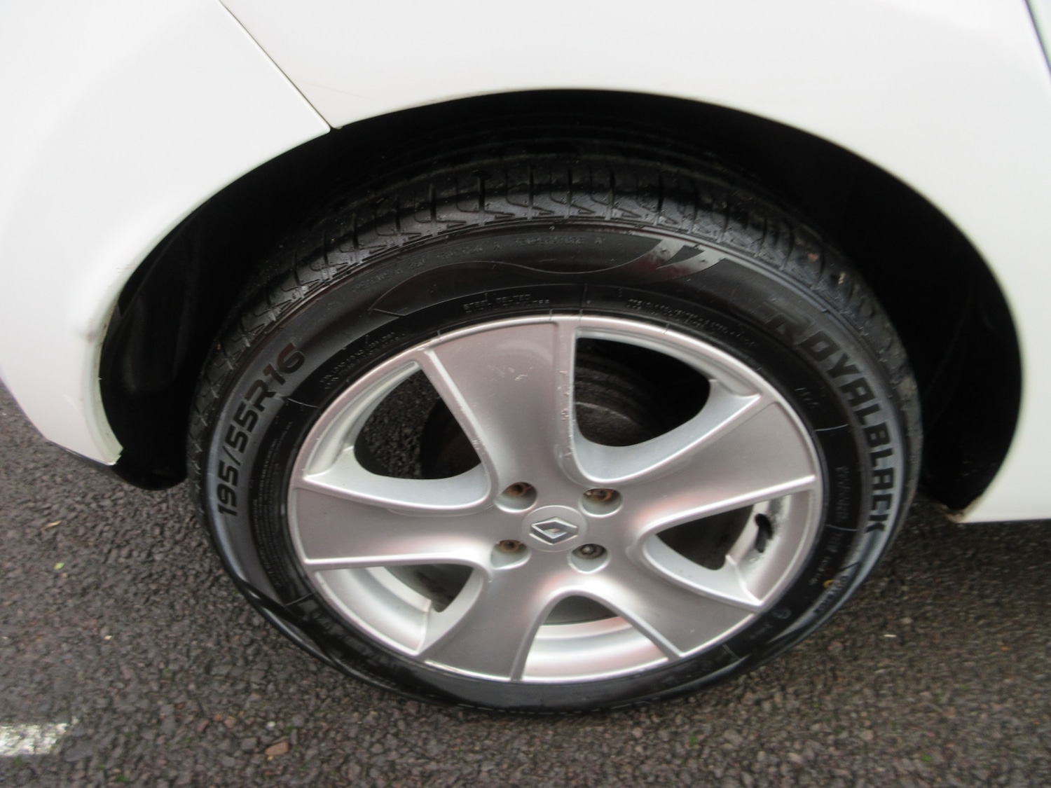 Used Renault Clio 2014 for sale - 76777449: Photo 29