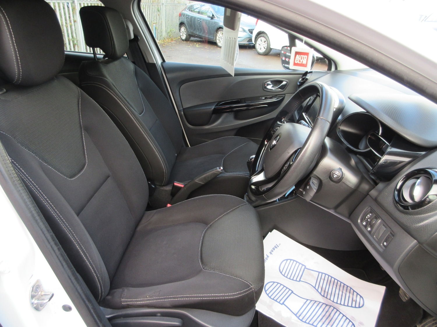 Used Renault Clio 2014 for sale - 76777449: Photo 9