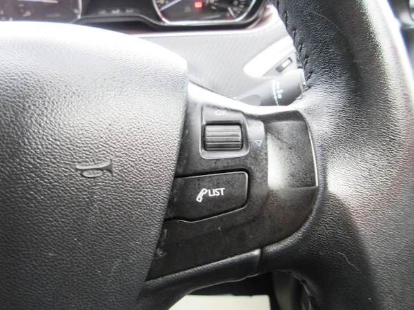 Used Peugeot 2008 2014 for sale - 76288527: Photo 23
