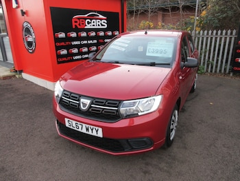 Used Dacia Sandero 2017 for sale - 76748579: Photo