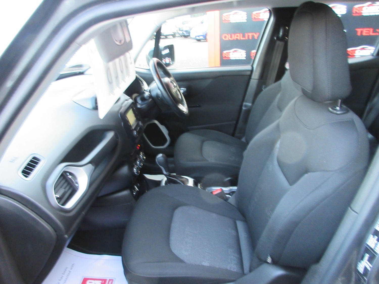 Used Jeep Renegade 2016 for sale - 76316596: Photo 25