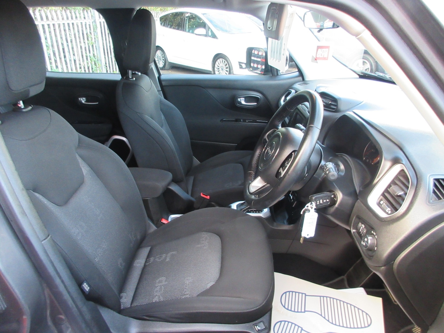 Used Jeep Renegade 2016 for sale - 76316596: Photo 9