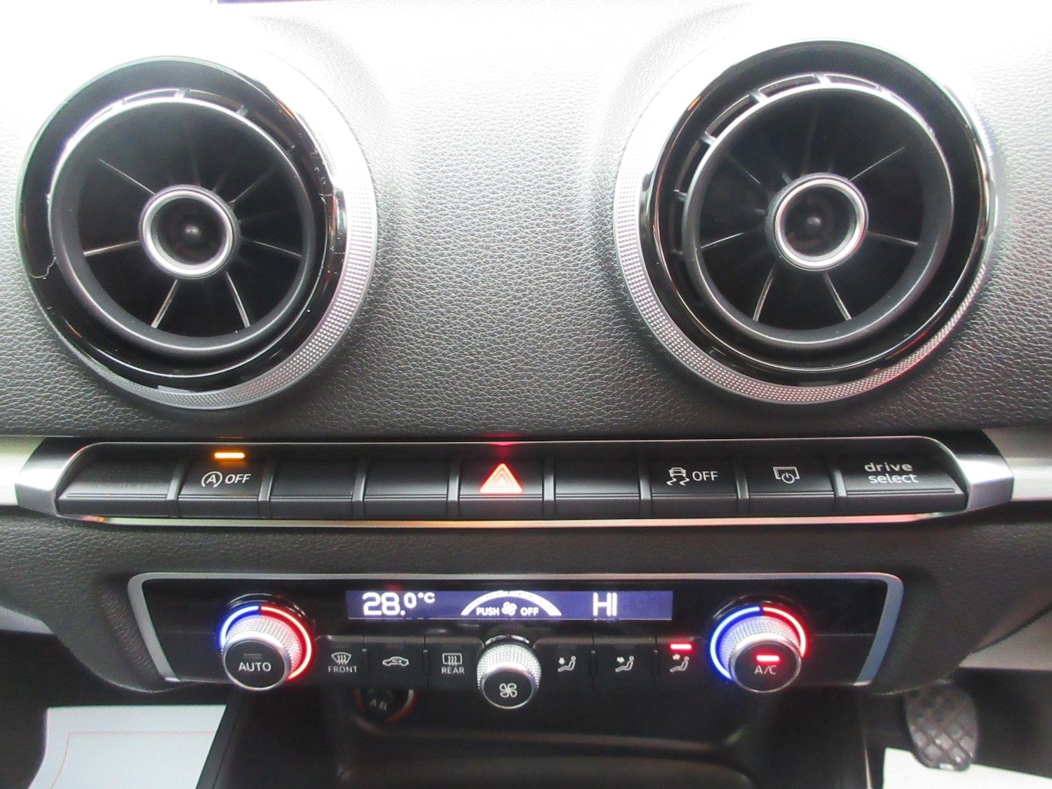 Used Audi A3 2012 for sale - 76403504: Photo 17