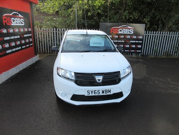 Used Dacia Sandero 2015 for sale - 76404886: Photo