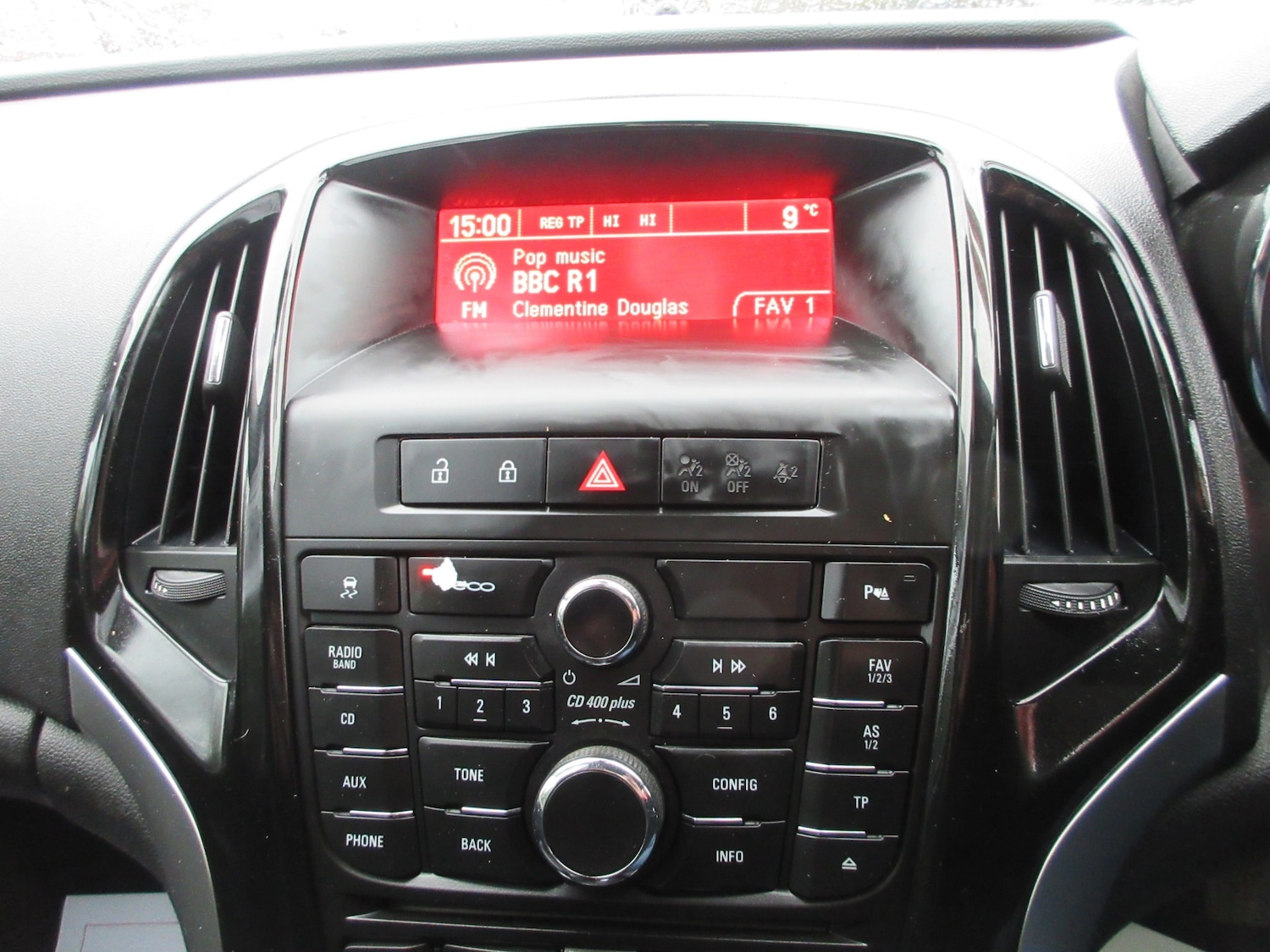 Used Vauxhall Astra 2015 for sale - 76352265: Photo 15