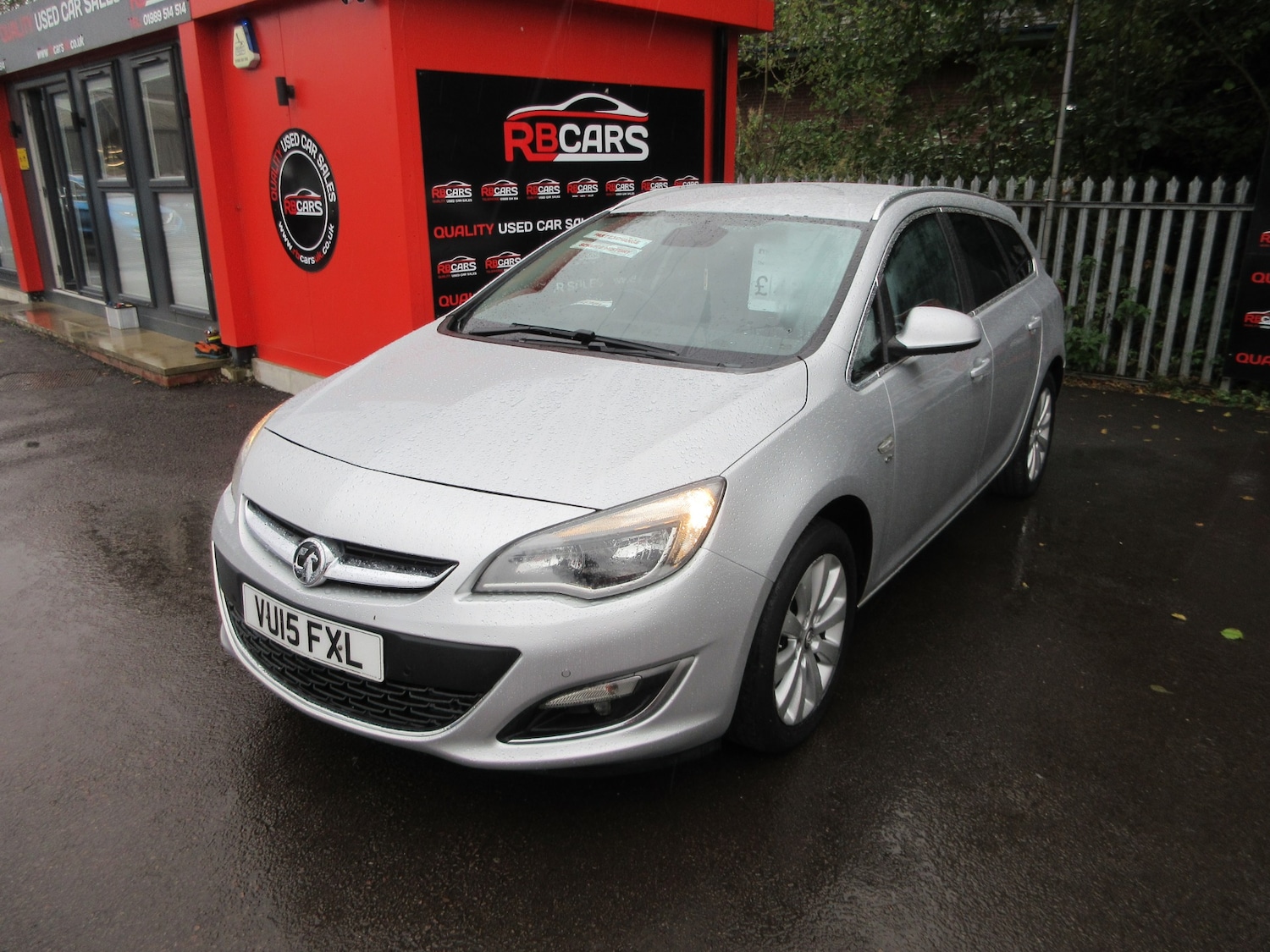 Used Vauxhall Astra 2015 for sale - 76352265: Photo 3