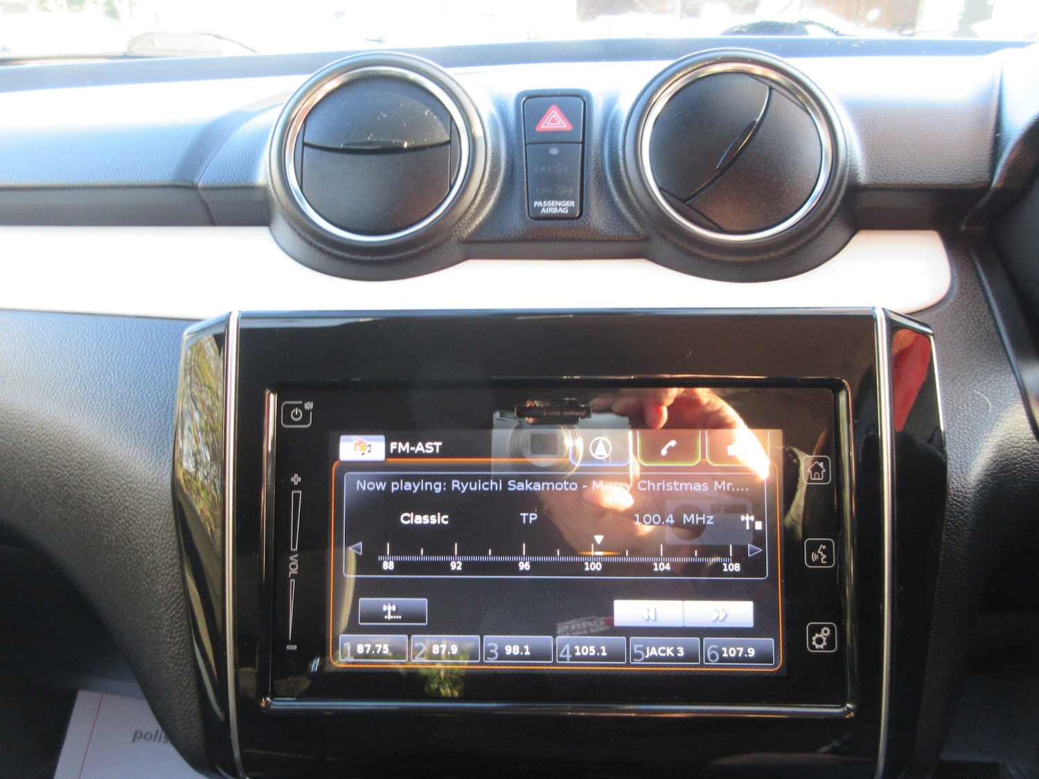 Used Suzuki Swift 2017 for sale - 76693703: Photo 19