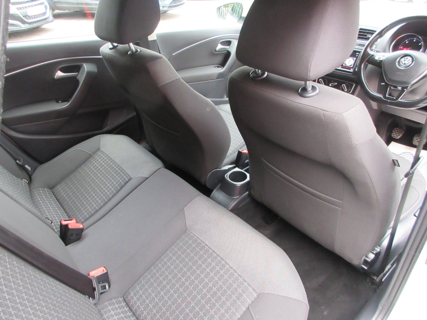 Used Volkswagen Polo 2014 for sale - 76129694: Photo 11